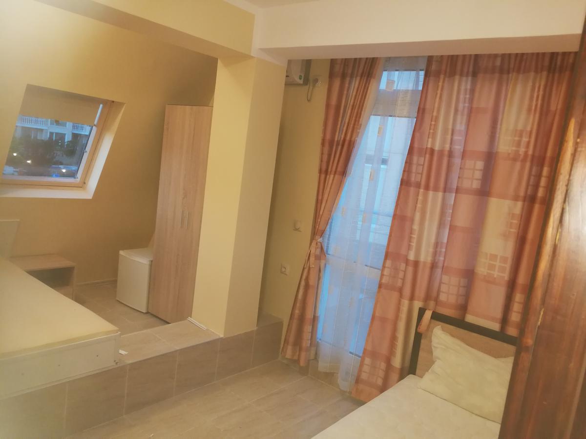 Hotel Femili Diveda 2*